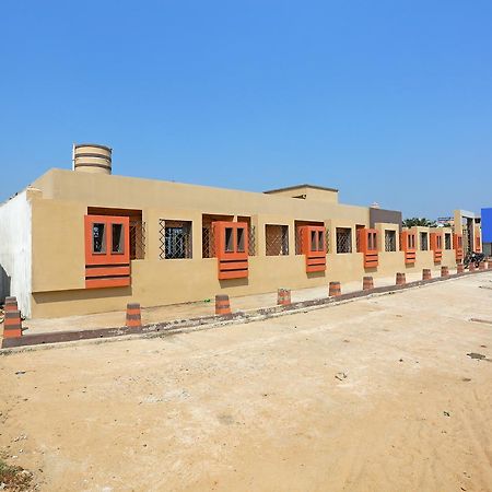Hotel On Call Puri Laxmi Beach Resort Kültér fotó
